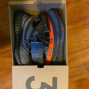 Yeezy 350 Carbon Beluga